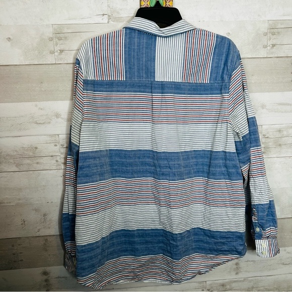 Universal Thread Button Down - Picture 2 of 4